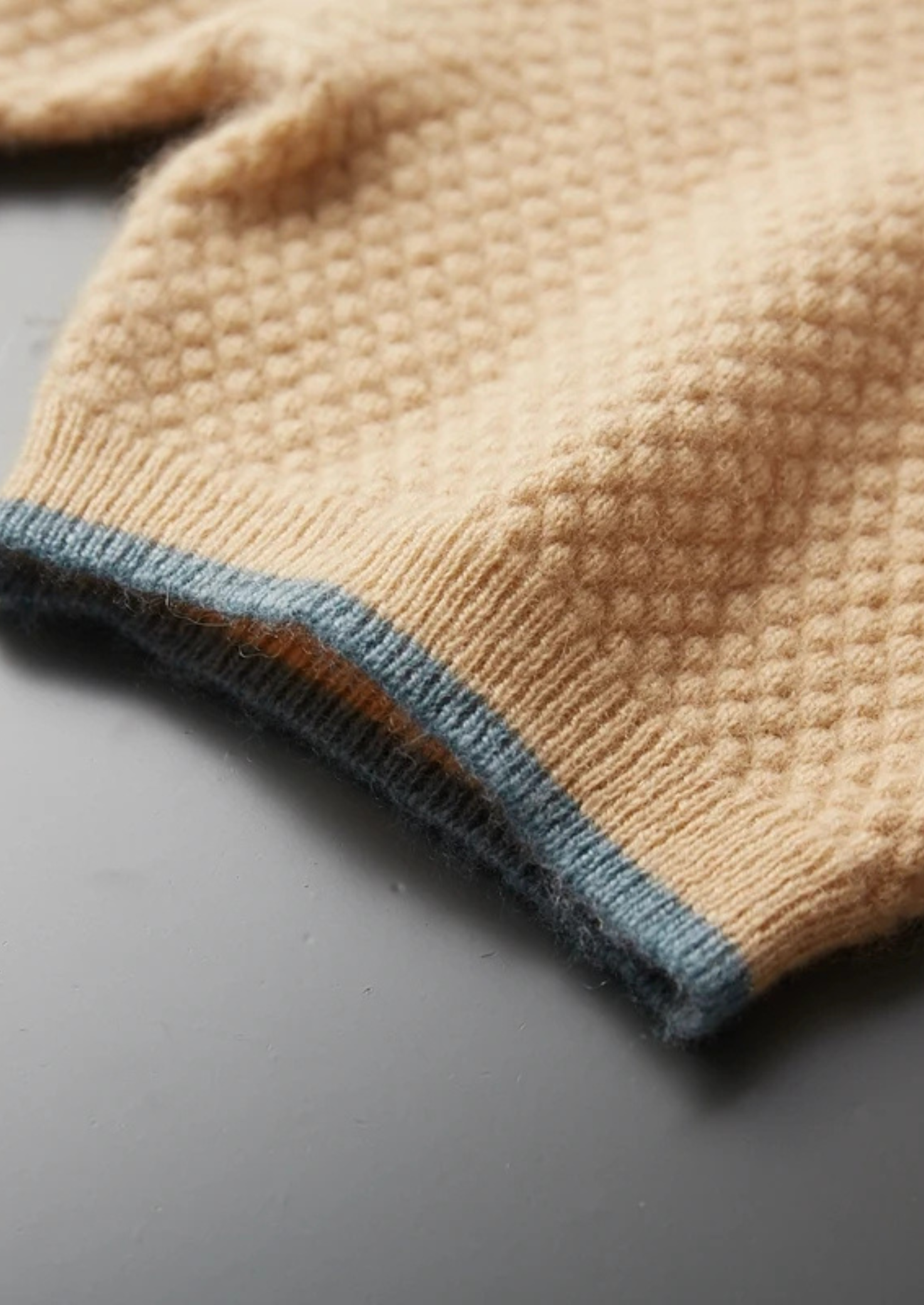 PREMIUM CASHMERE TWO-TONE POLO